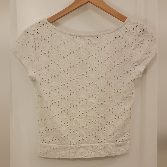 American Eagle Eyelet Twist Tee - Picture 3 of 3